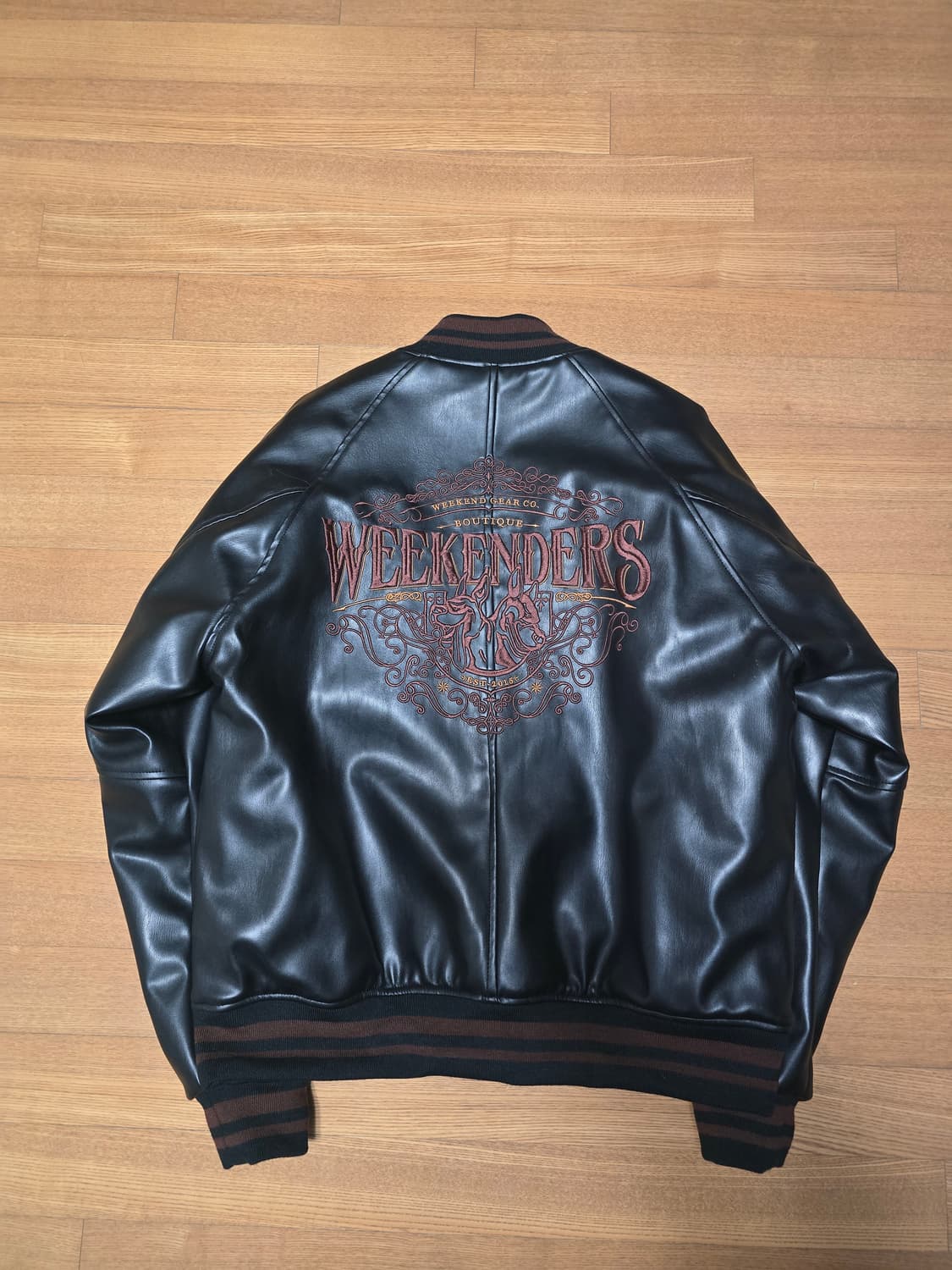 피로 위켄더스 레더봄버 m 급처 상품이미지3