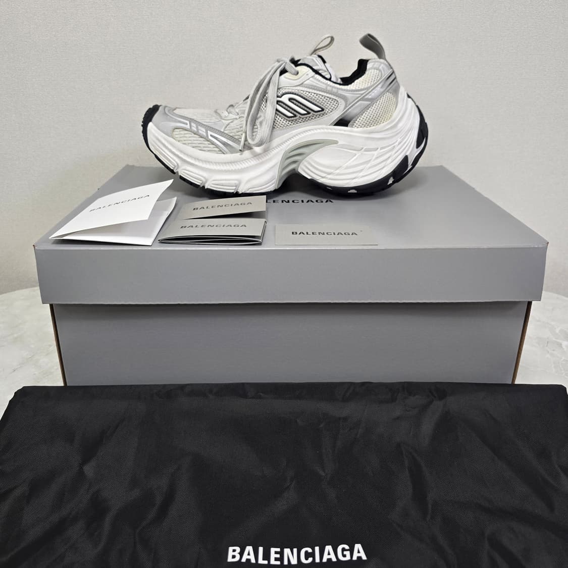 발렌시아가 10xl 스니커즈 신발 41사이즈 판매 상품이미지1