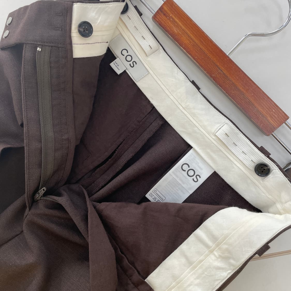 코스 와이드 레그 플리티드 울 트라우저 다크 브라운 상품이미지5