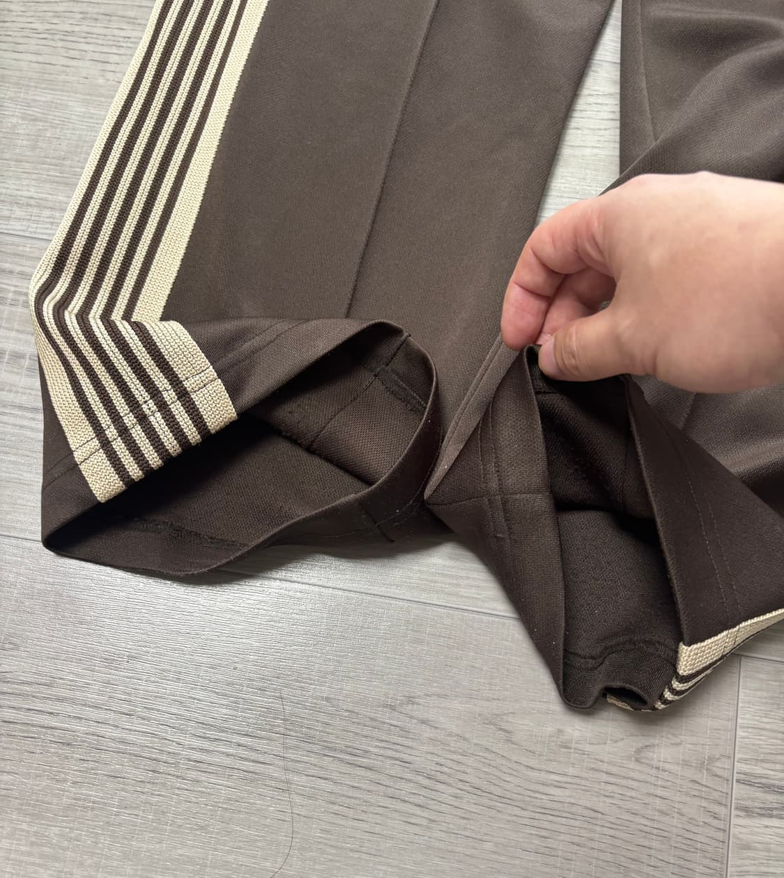 [s] 니들스 트랙팬츠 스트레이트핏 브라운 상품이미지5