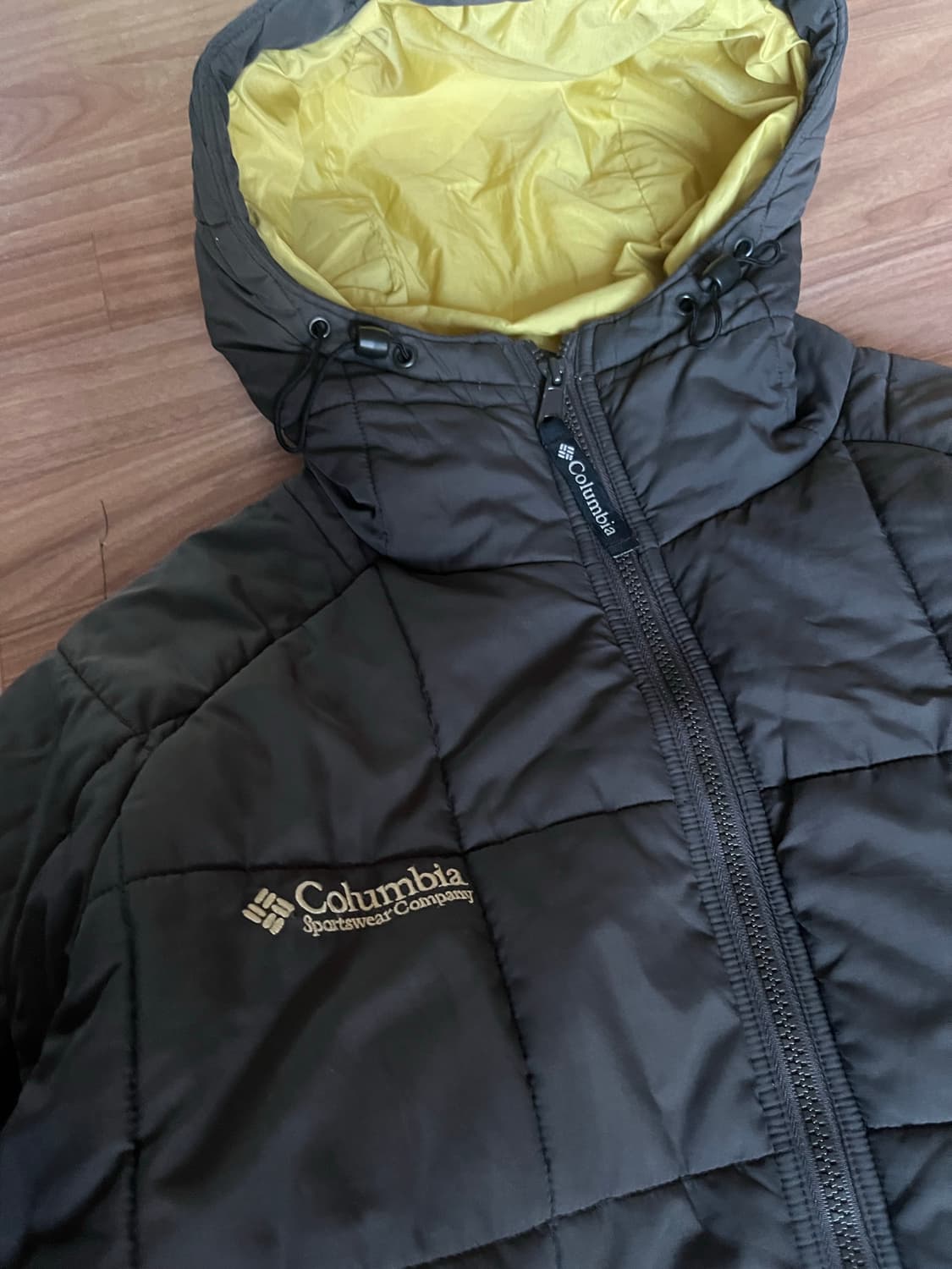 컬럼비아 경량패딩 상품이미지3
