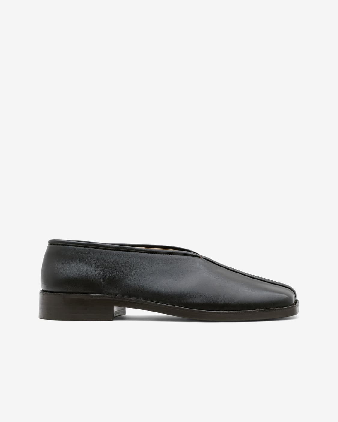 (42) 르메르 FLAT PIPED SLIPPERS 상품이미지1