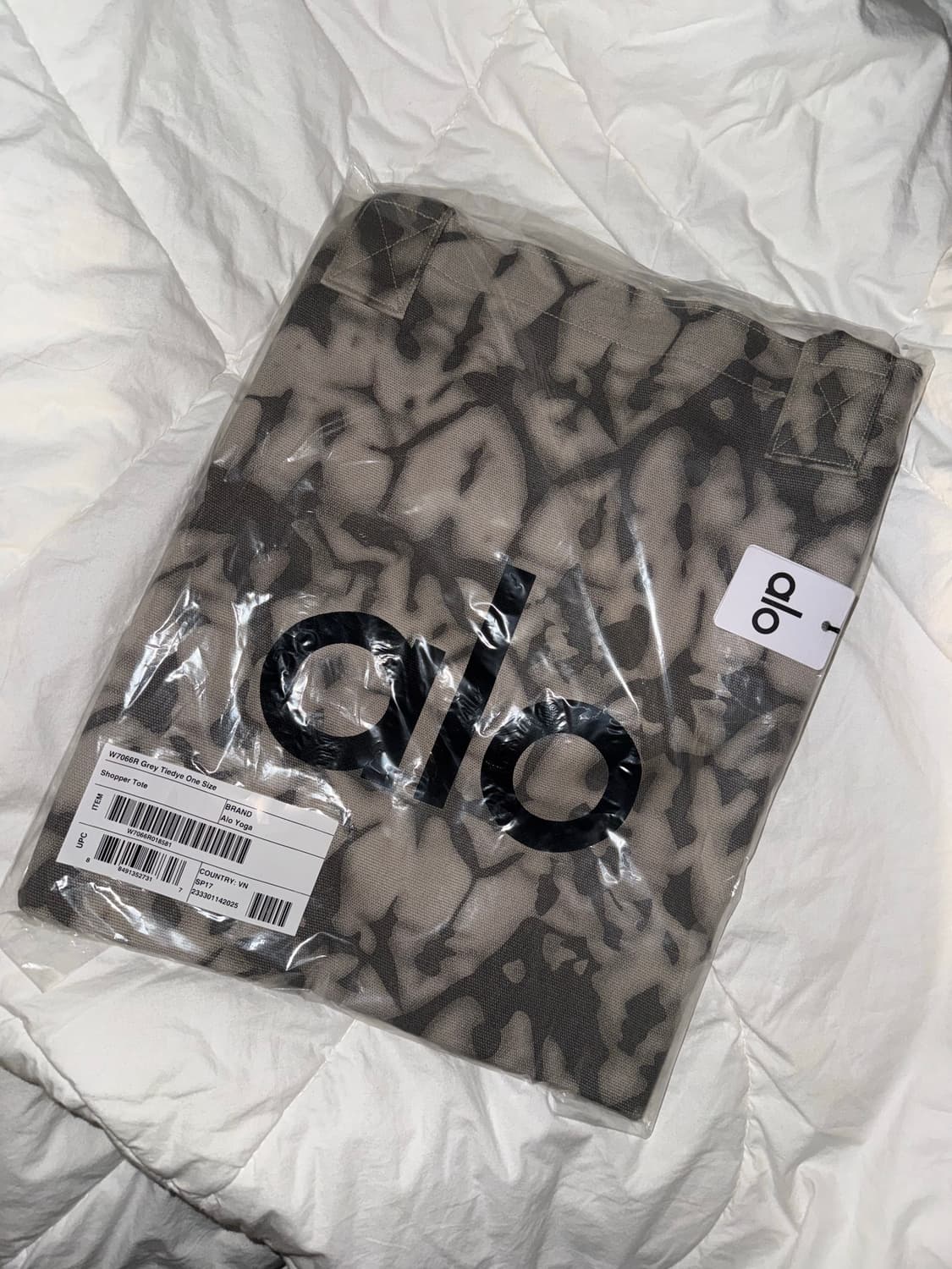 [새상품] alo 알로 요가 쇼퍼백 상품이미지1