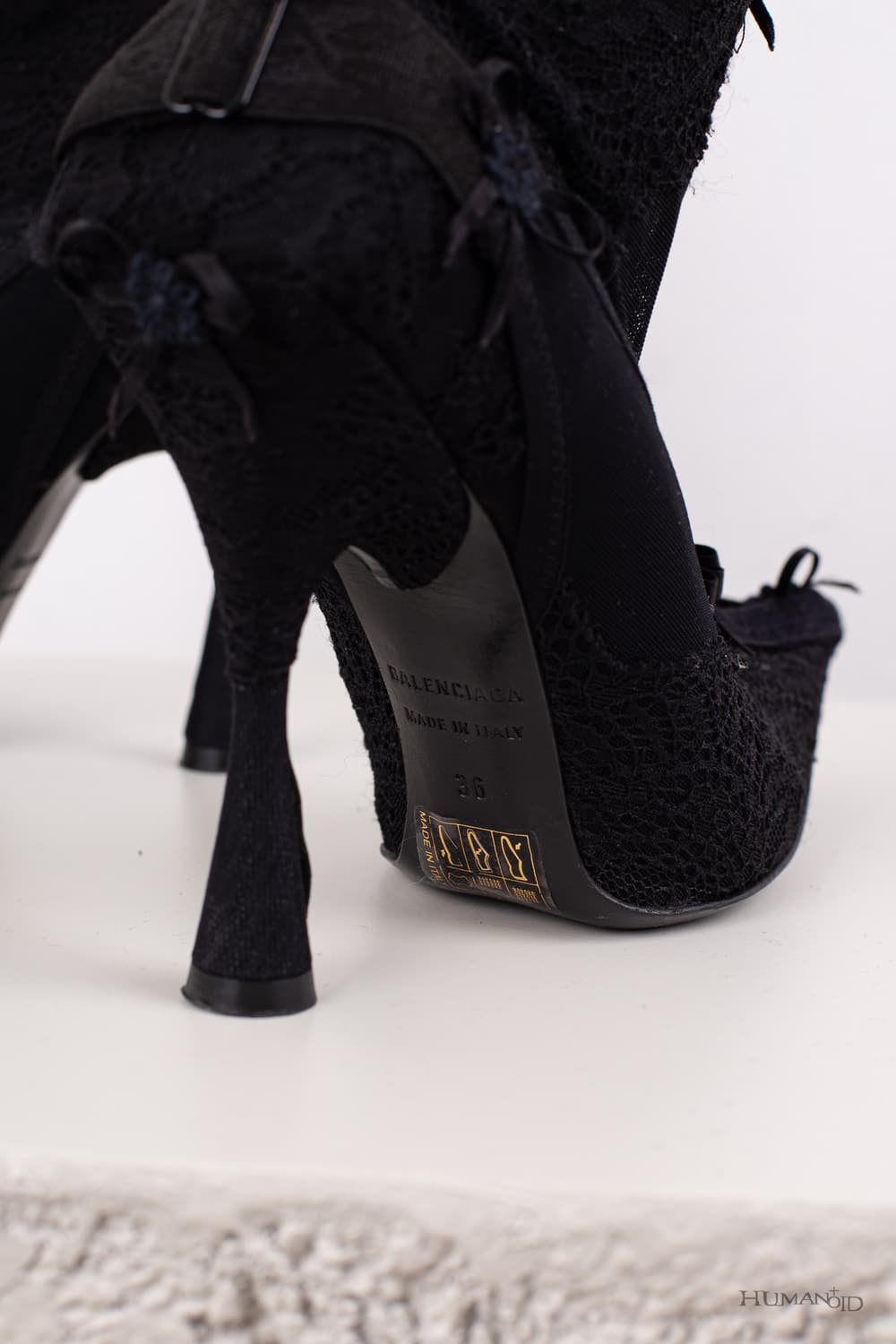 BALENCIAGA LINGERIE KNIFE ANKLE BOOTS 상품이미지9