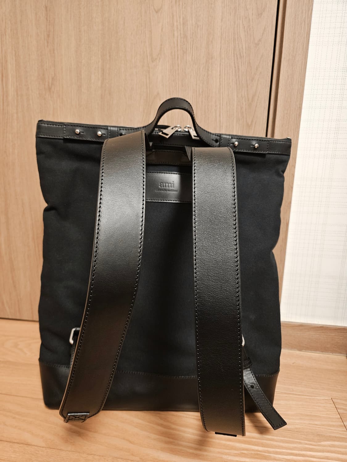 (새제품) 아미(ami) 희귀 백팩 판매합니다! 상품이미지2