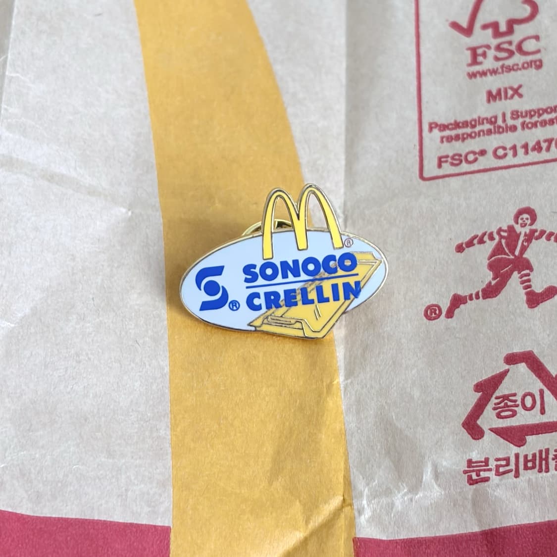 맥도날드 빈티지 크루 핀뱃지 라펠핀 ‘Socono Crellin’ 상품이미지1