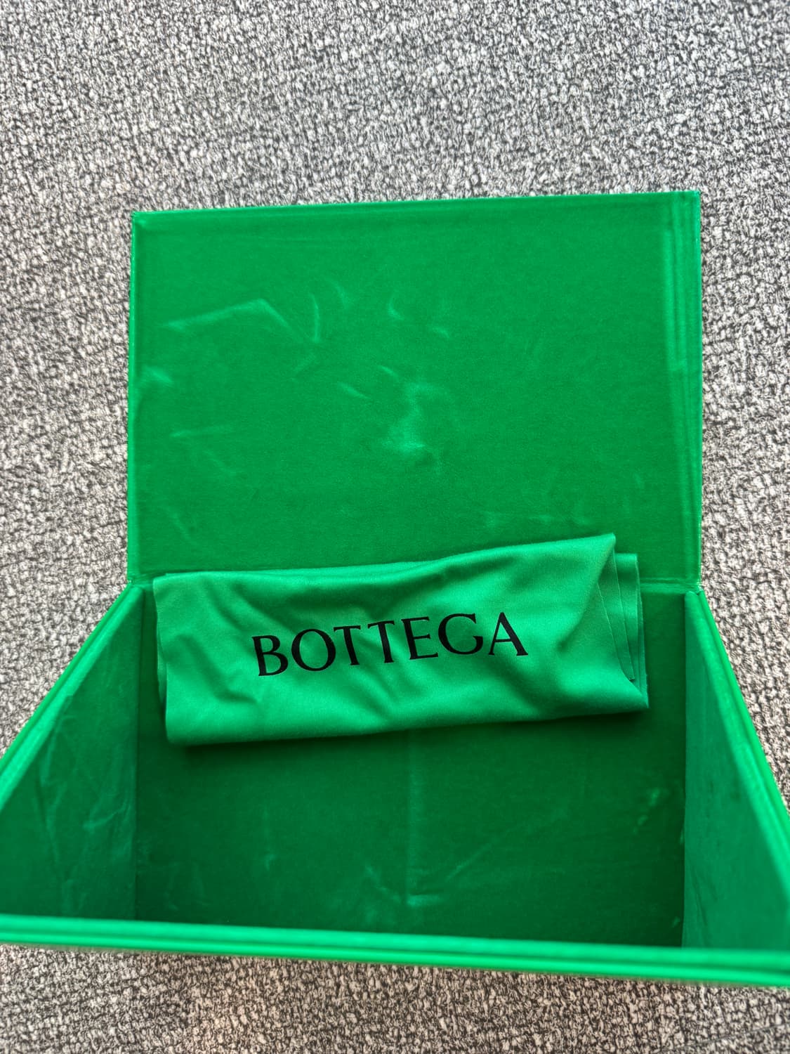 보테가베네타 랩 어라운드 선글라스 상품이미지9