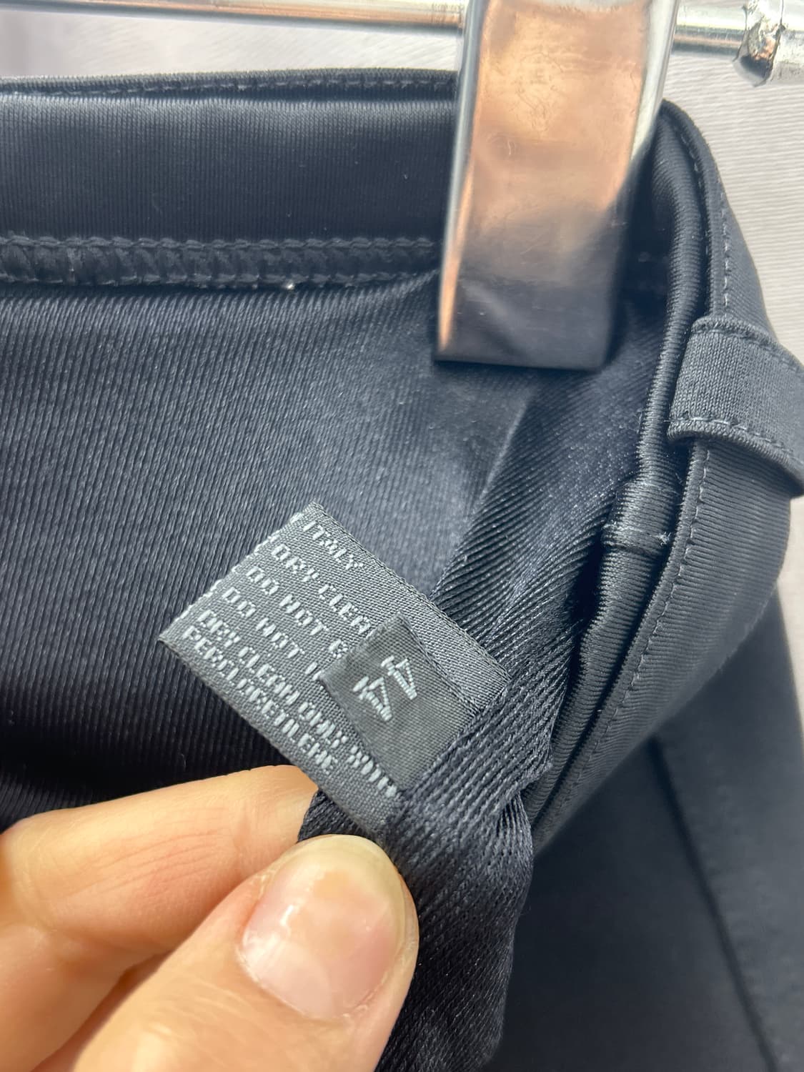 프라다 나일론 벨크로 쇼츠 상품이미지6