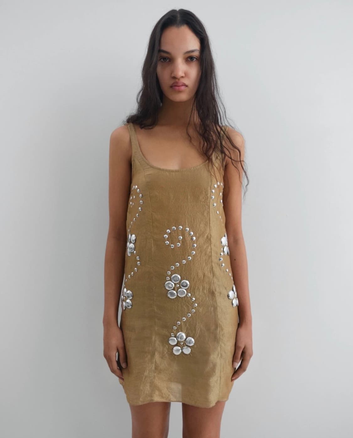 [XS,S]기마구아스 Claude 스터드 미니 드레스/메탈릭 상품이미지1