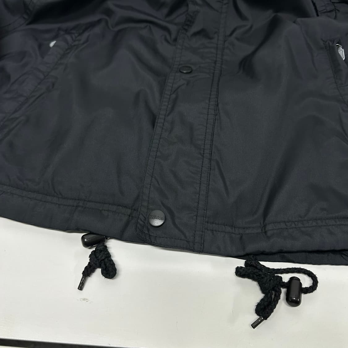 100 아디다스 블랙 올드스쿨 백로고 바람막이 상품이미지6