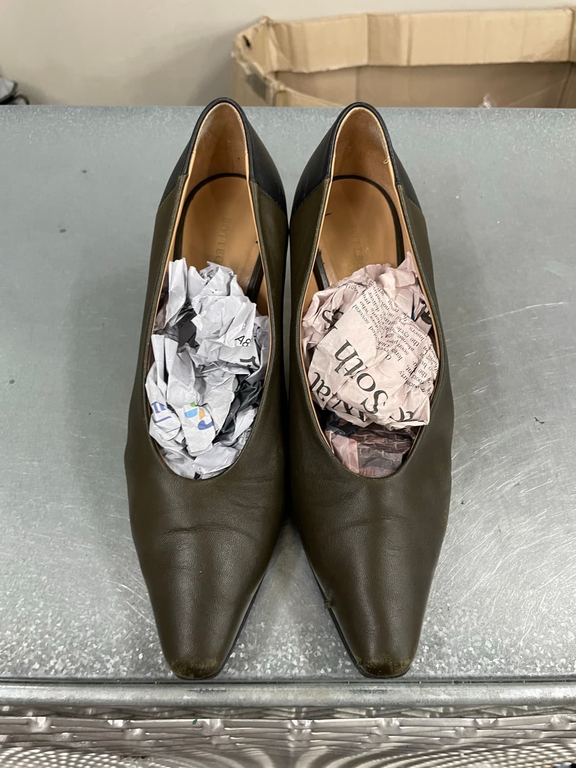 보테가 베네타 투톤 펌프스 올리브 블랙 35.5 상품이미지5