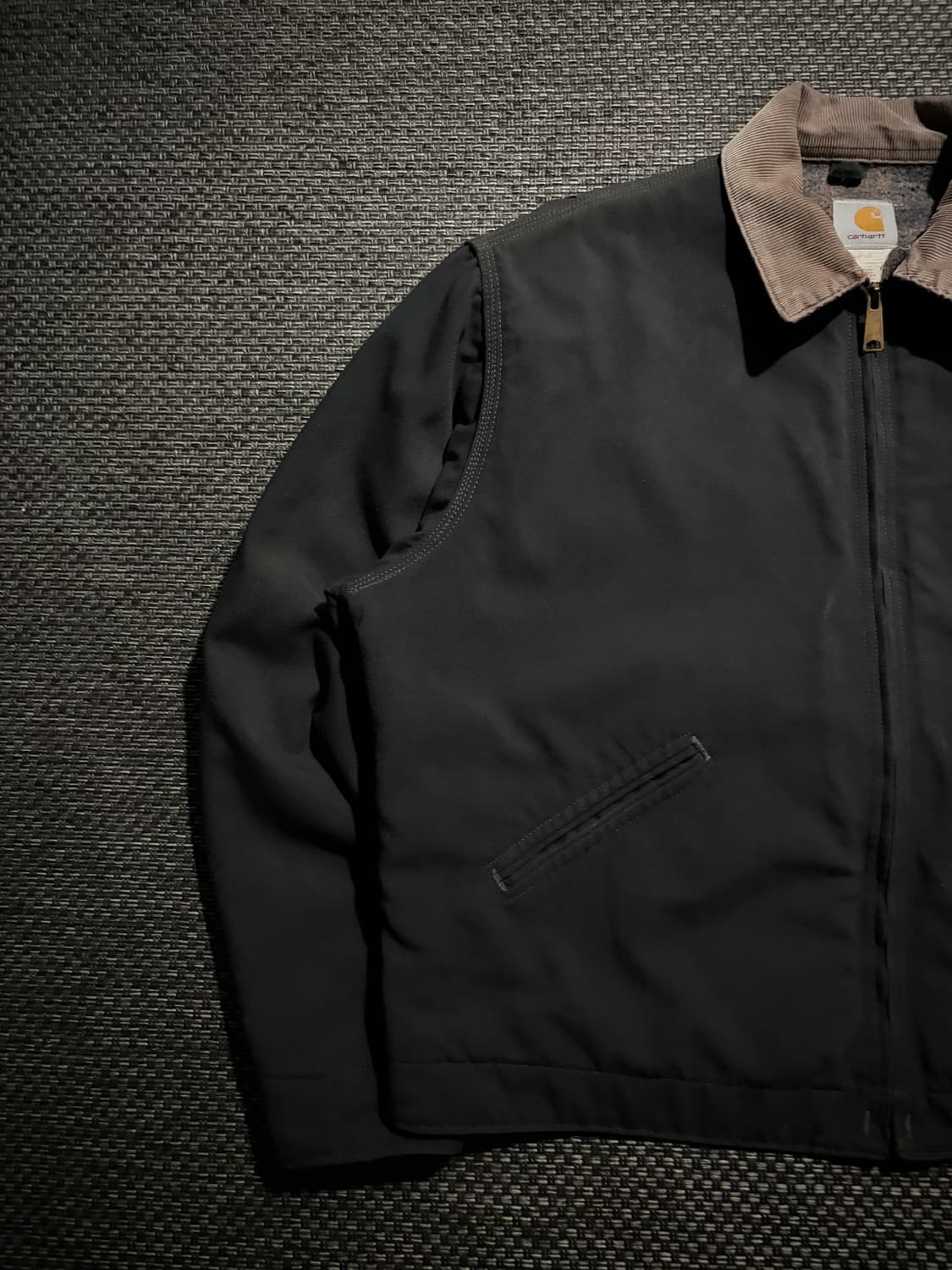 칼하트 디트로이트 J128 CHR 차콜 XL/R USA🇺🇸 상품이미지2