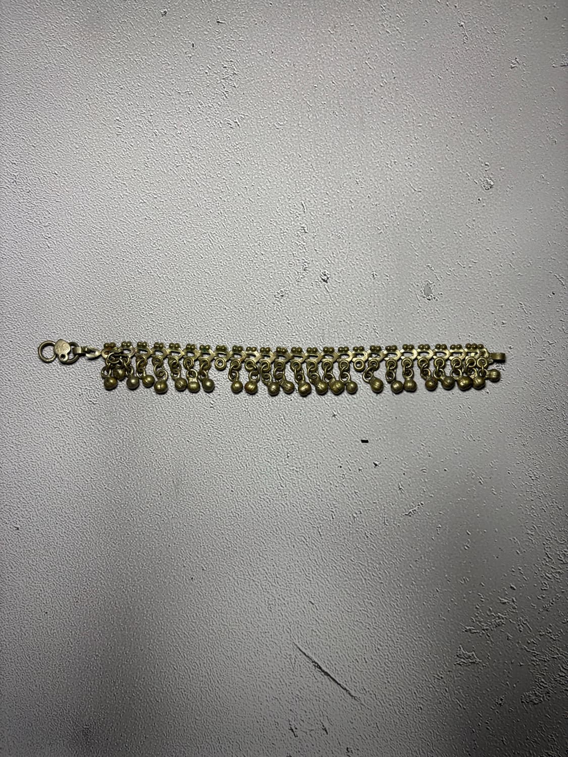 Gold tone metallic bracelet 상품이미지1