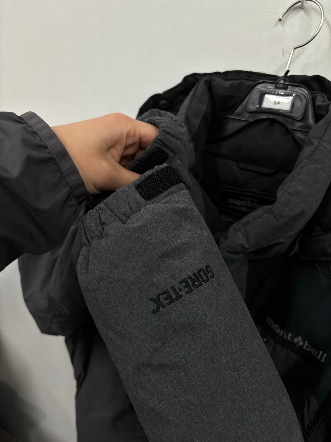 몽벨 후드탈착 구스 다운패딩 상품이미지4