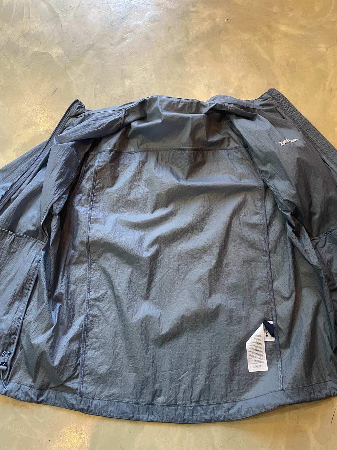 몽벨 나일론 경량 바람막이 L 상품이미지6