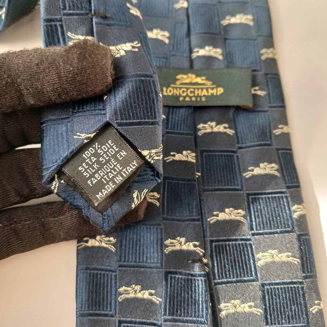 롱샴 실크 기마 로고 자수 패턴 넥타이 9.7cm B등급 A19421
 상품이미지9