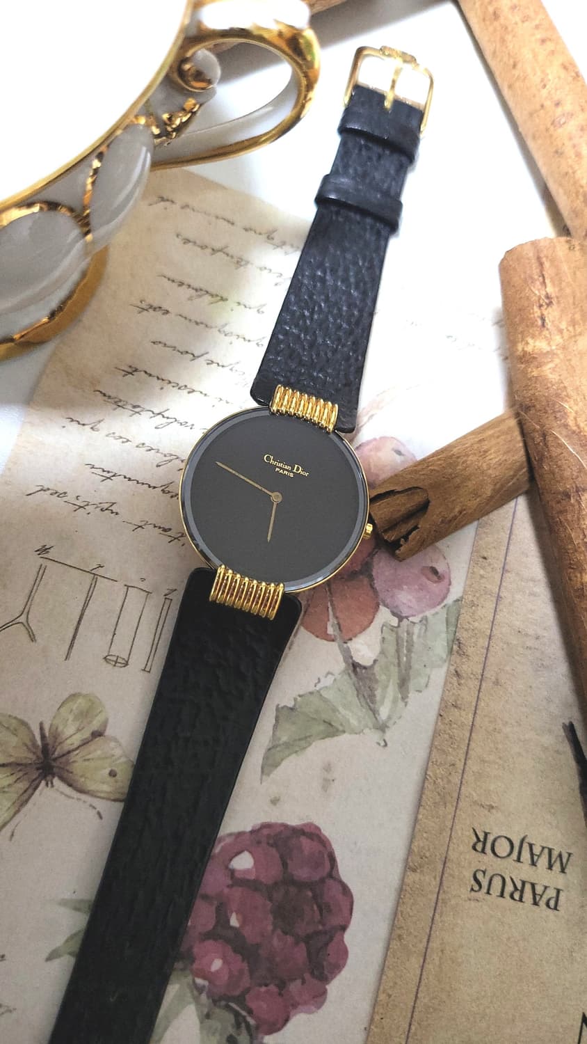 정품 크리스찬디올 블랙문 골드 쿼츠시계[정품 박스포함] 상품이미지6