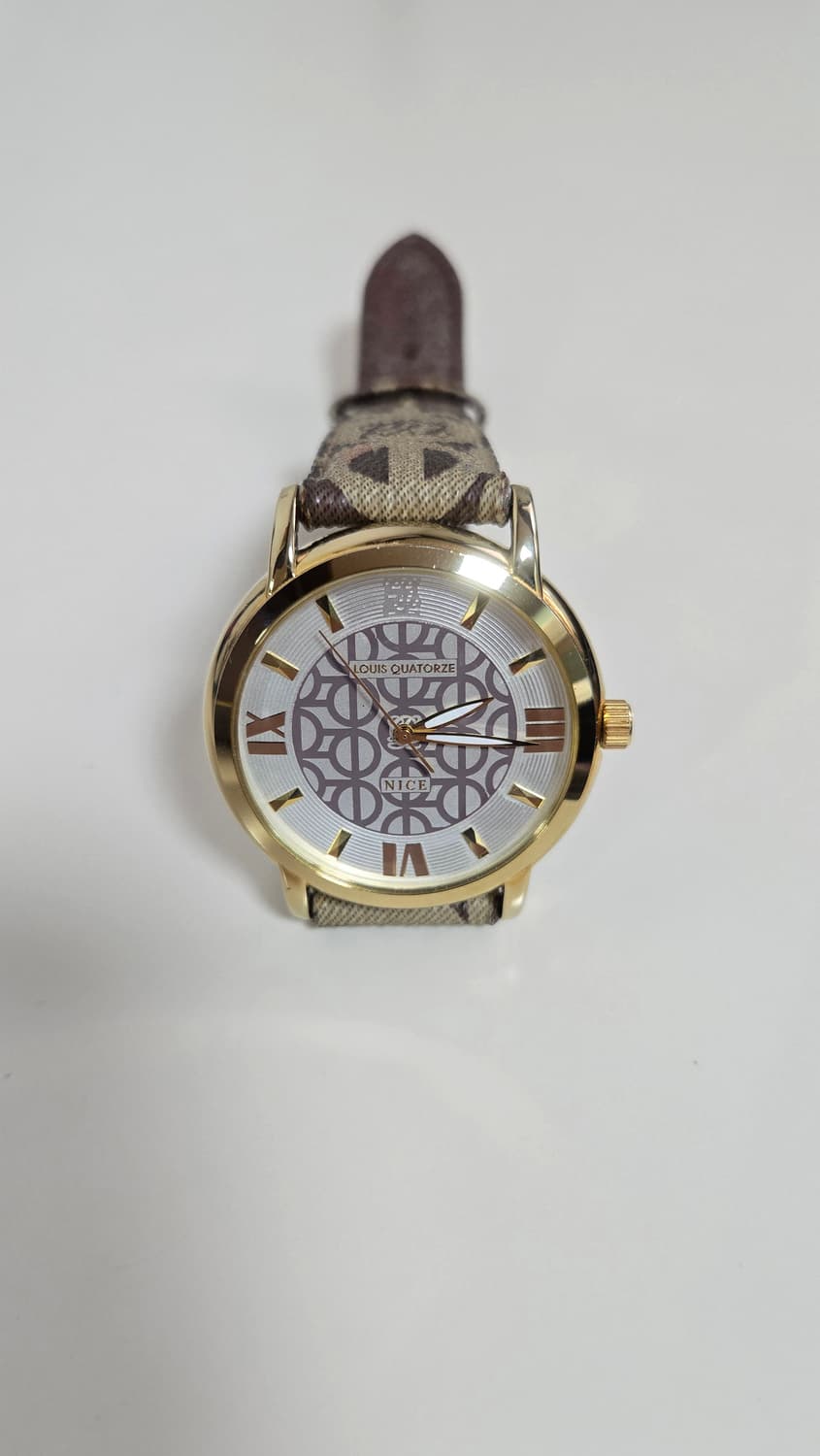 루이까또즈 가죽밴드 시계 상품이미지1