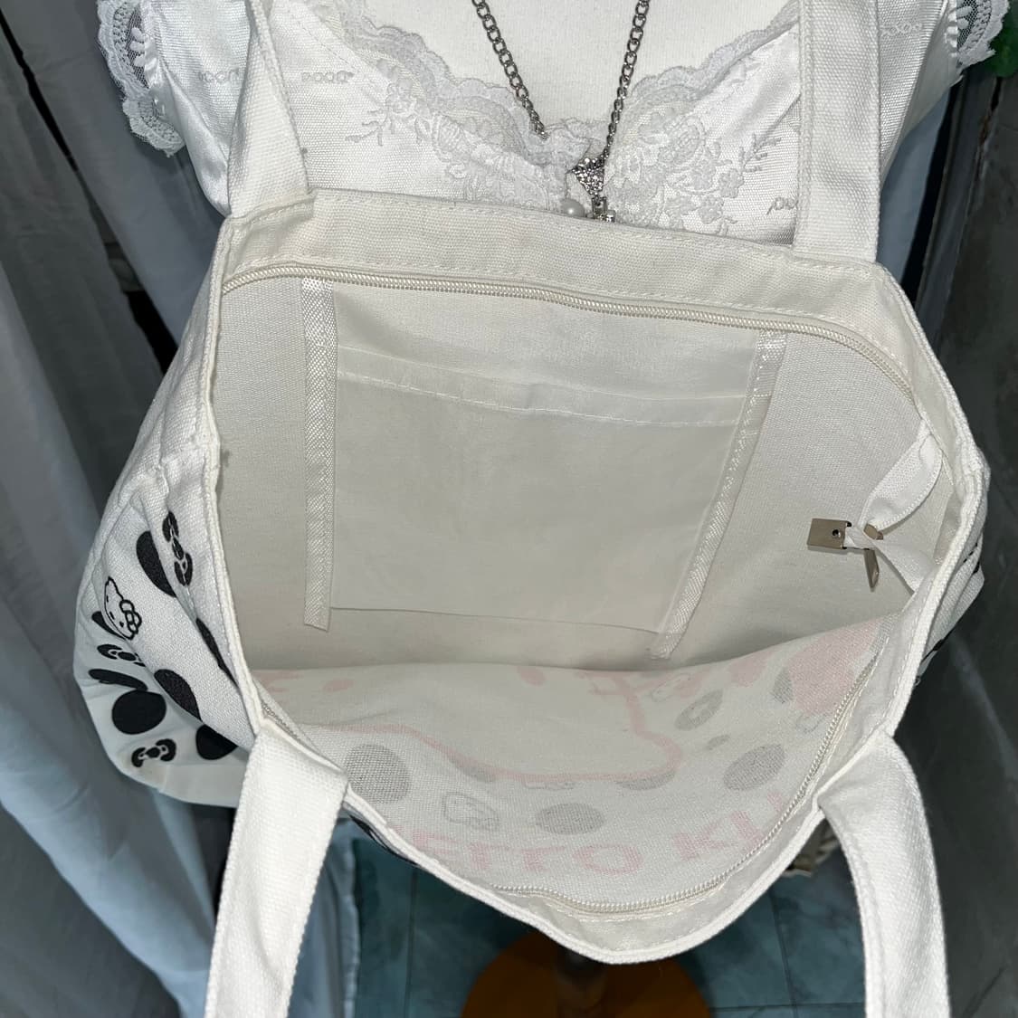 헬로키티 숄더백 상품이미지3