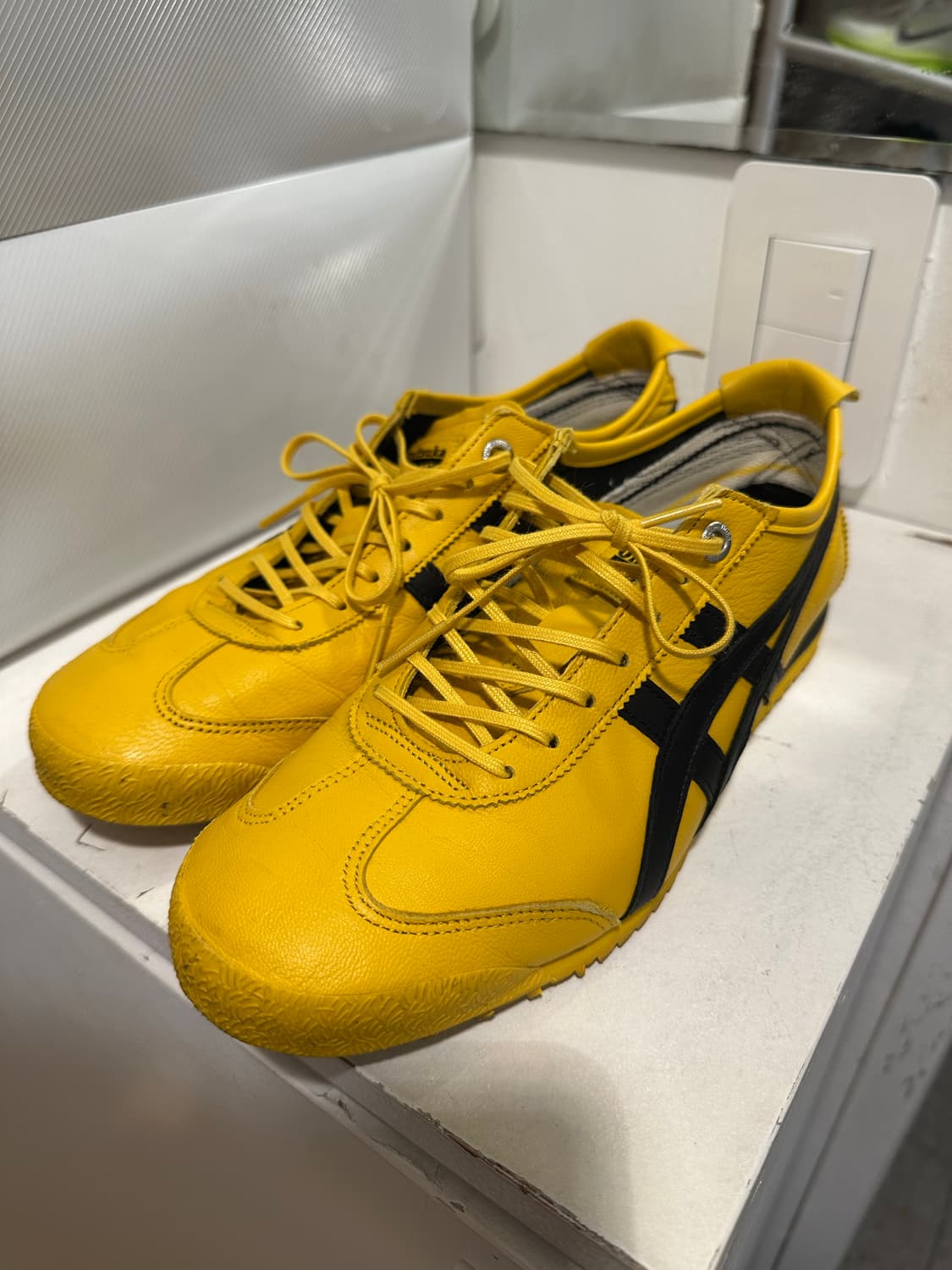 오니츠카 타이거 멕시코66 옐로우 블랙 상품이미지2