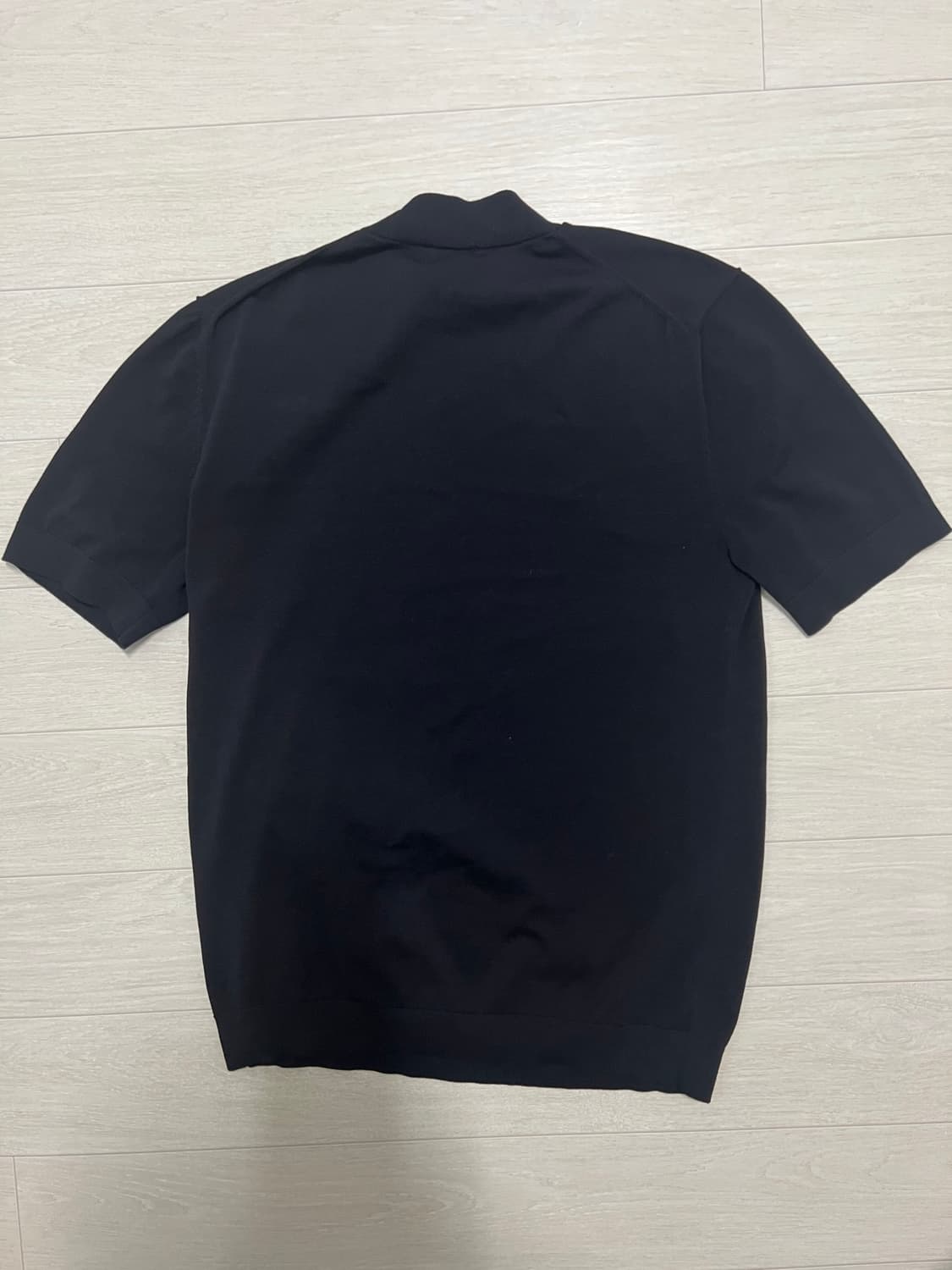 cos 블랙 반팔 모크넥 xs 상품이미지2