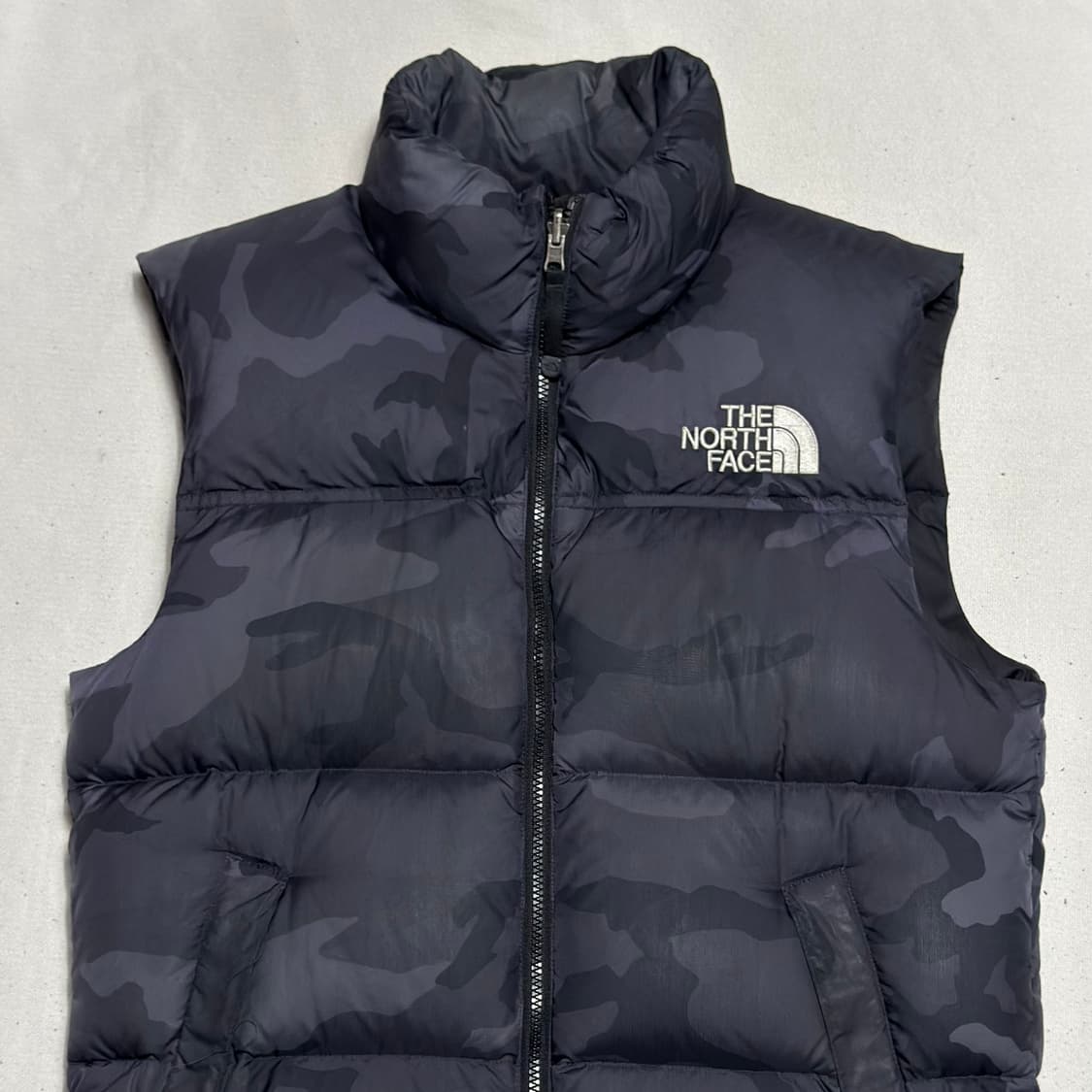 S 노스페이스 700눕시 카모 구스다운 패딩 베스트 상품이미지1