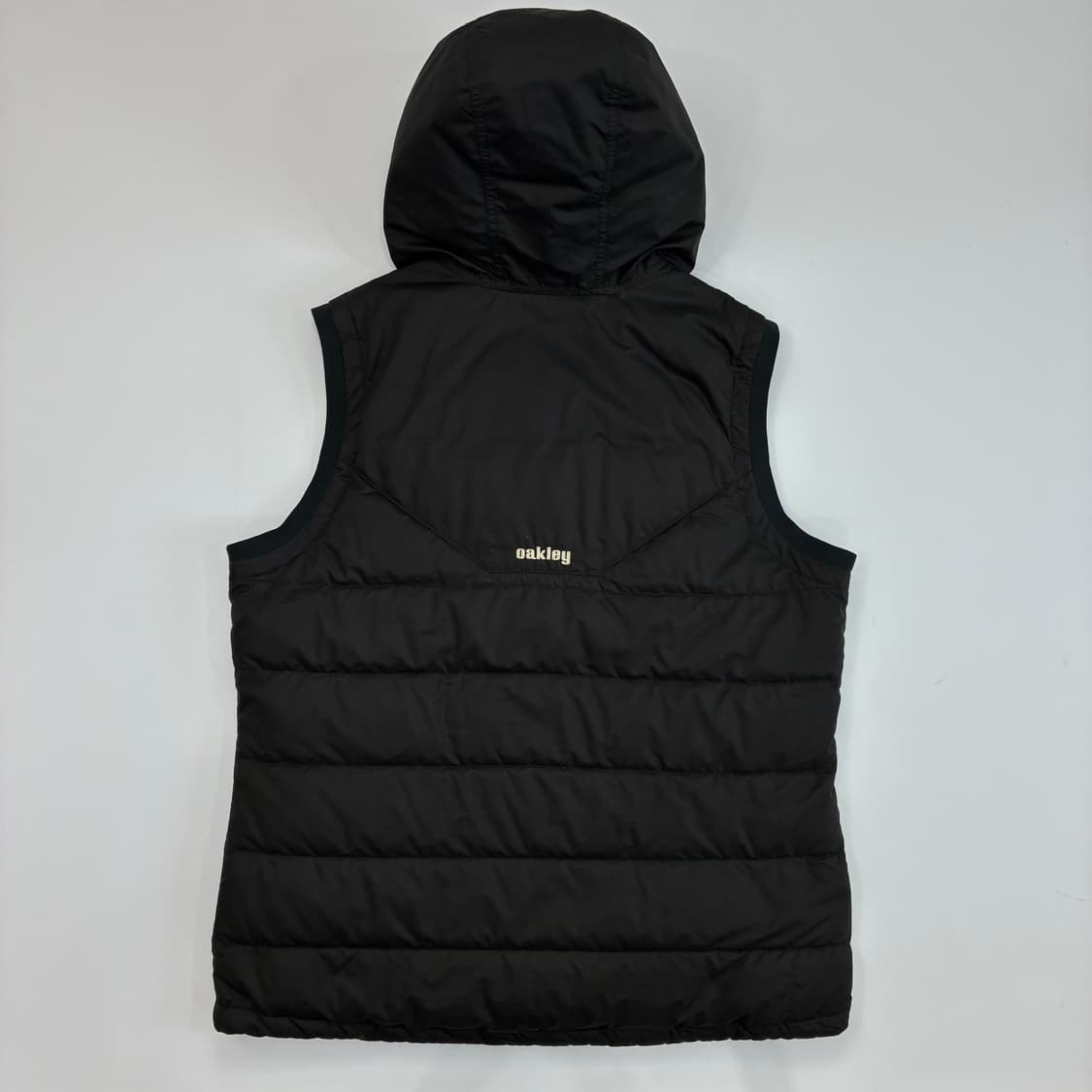 Oakley  오클리 고프코어 경량 다운 후드 푸퍼 베스트  상품이미지3