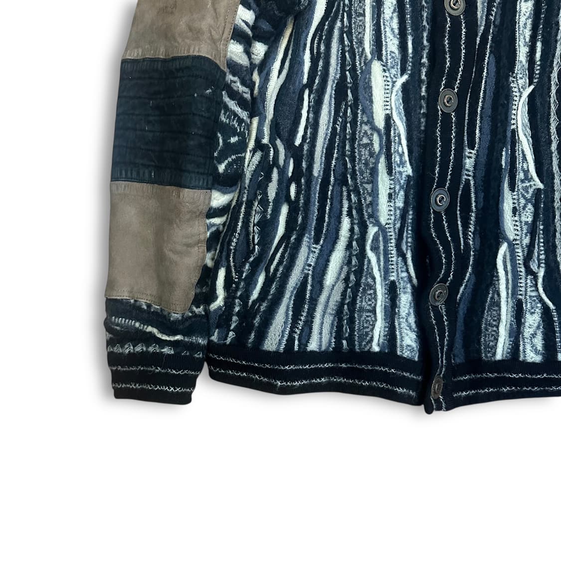 쿠지 스웨이드 케이블 가디건 상품이미지3