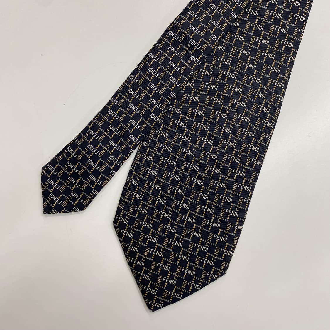 펜디 (FENDI) 영문 모노그램 정품 명품 넥타이 상품이미지2