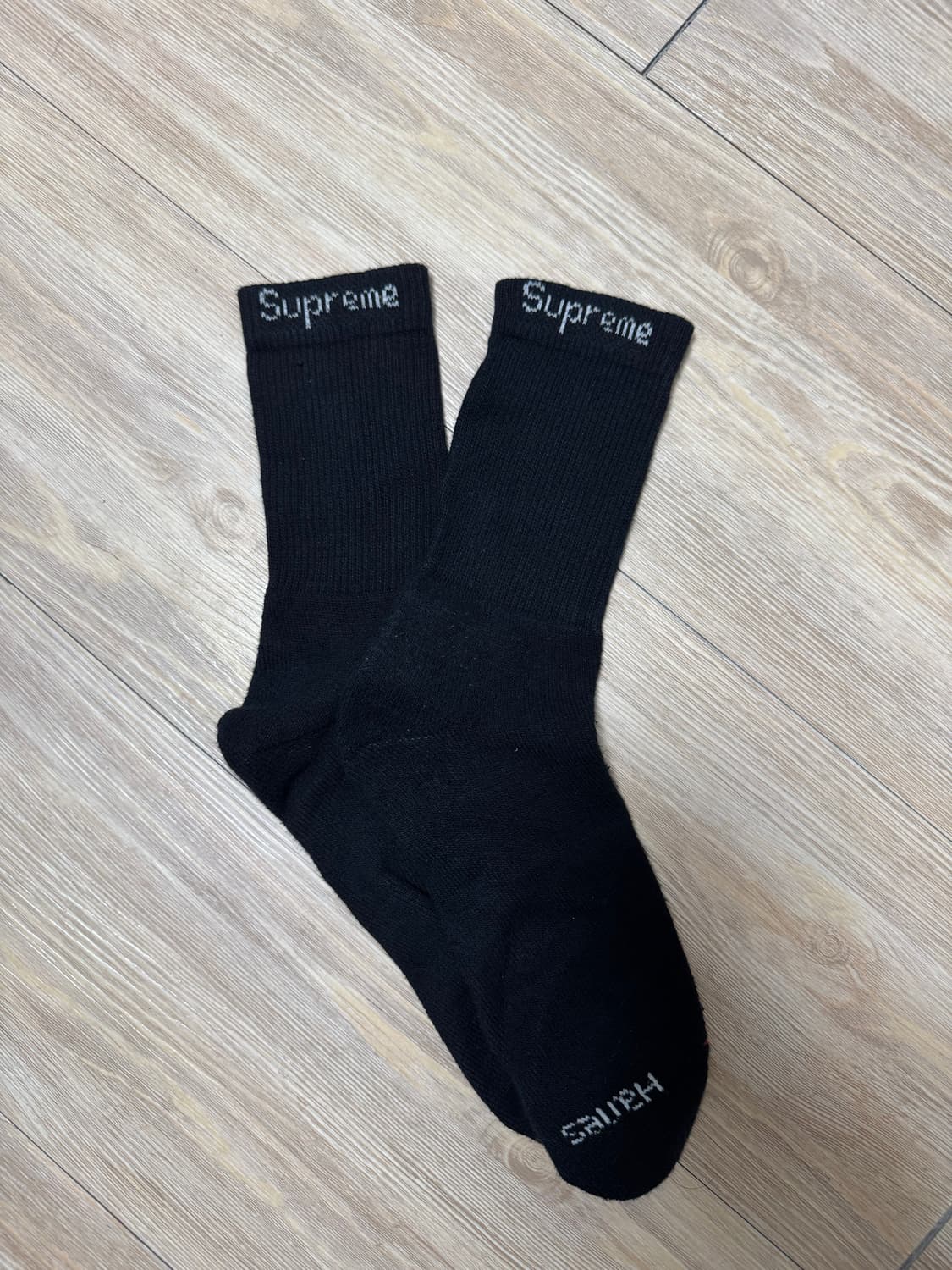 슈프림 하네스 양말 상품이미지1