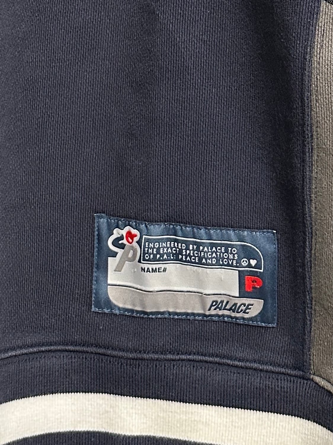 팔라스 볼트 크루넥 그레이 블랙 맨투맨 21FW 자수 상품이미지6