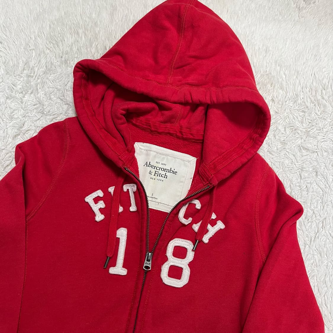 Abercrombie red zip-up hoodie 상품이미지5