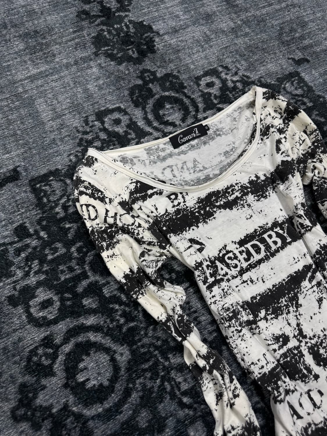 Cavaria 00s stripe lettering asymmetry c 상품이미지2