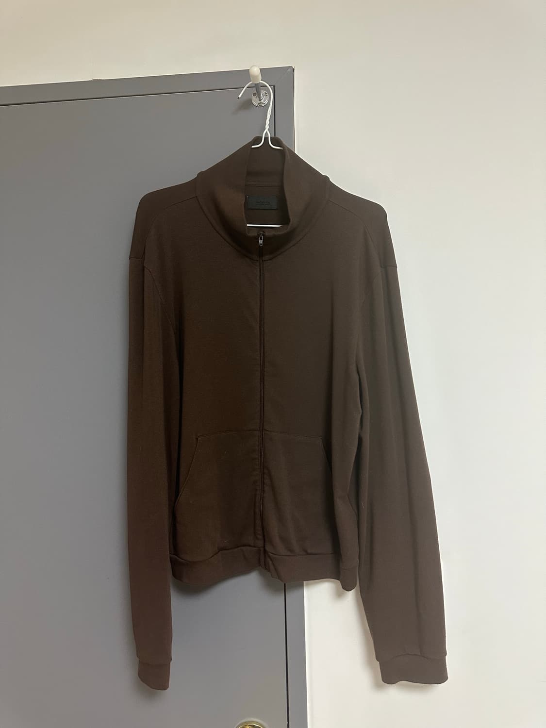 2) 머듈 넥집업 브라운 상품이미지2