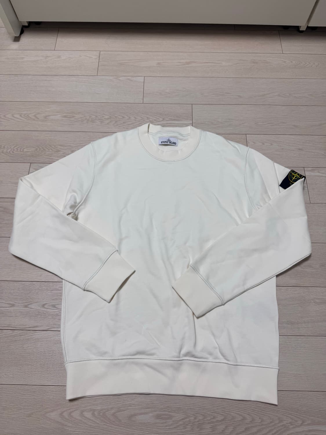 스톤 아일랜드 맨투맨 아이보리 상품이미지2