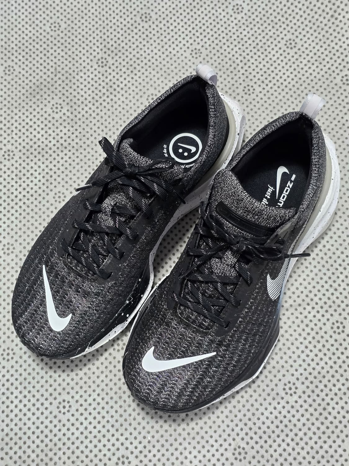 나이키 줌X 인빈시블 런 플라이니트 3 운동화 285 상품이미지1