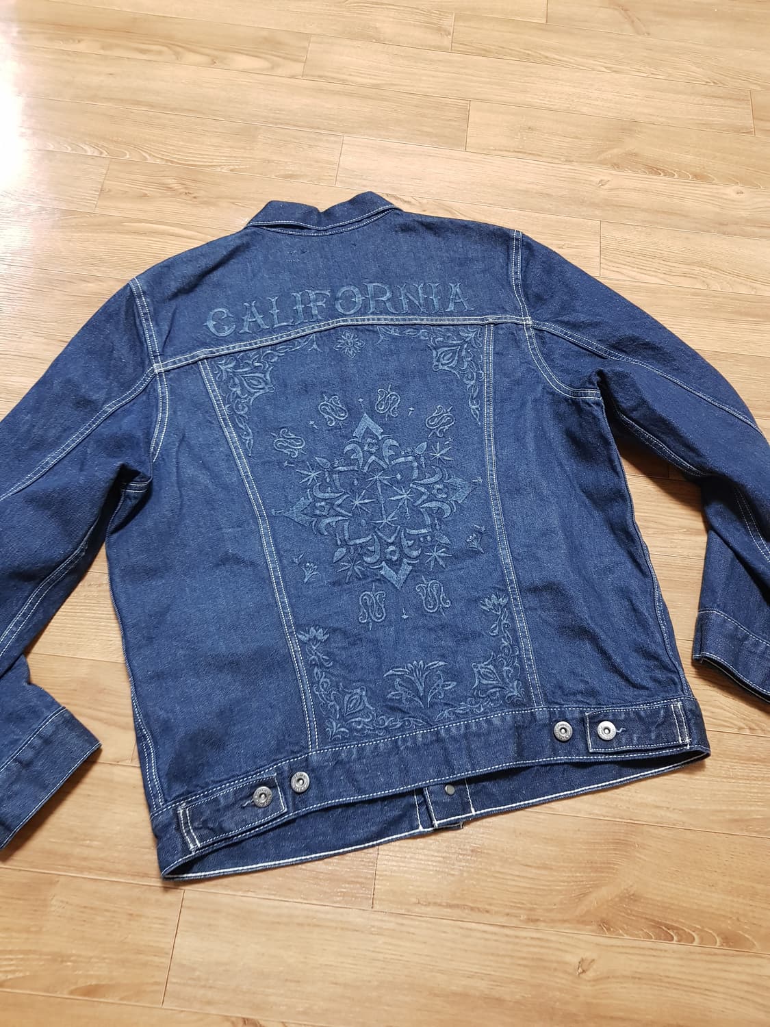 리바이스 LVC 타입2 WORN 데님 트러커 자켓  상품이미지4