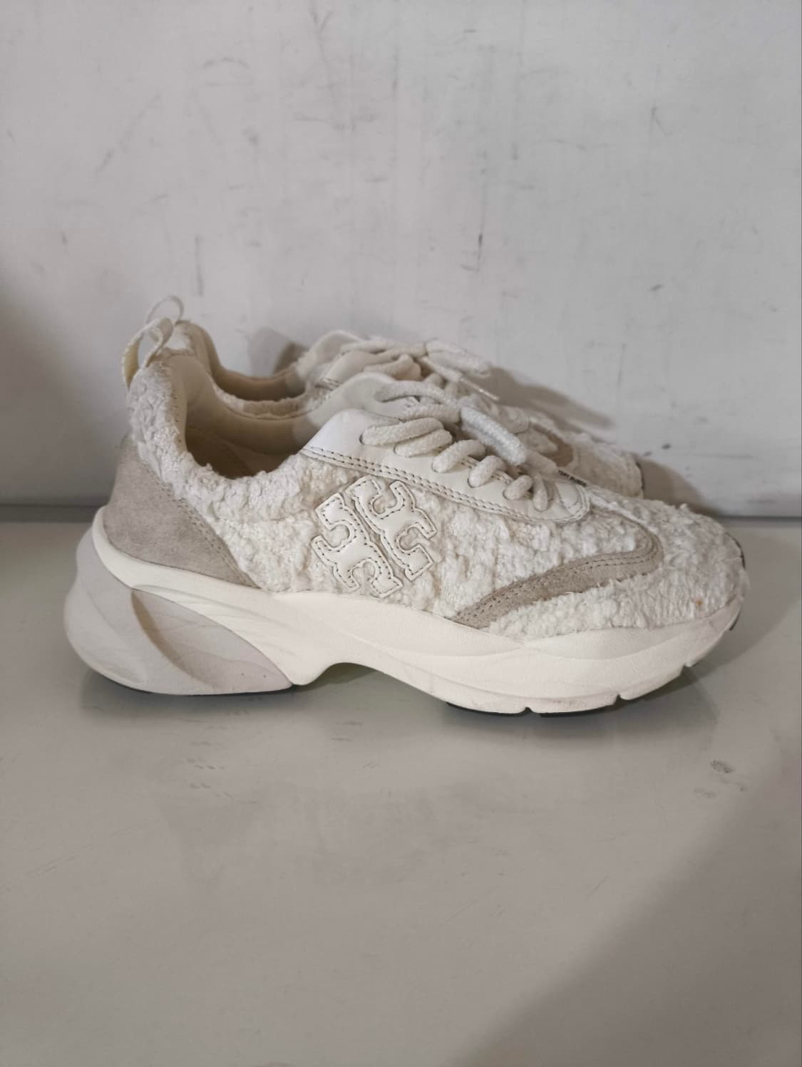 6.5 235mm 토리버치 굿럭트레이너 스니커즈 상품이미지2