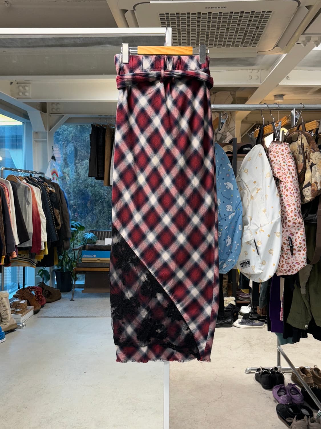 Addict noir 벨티드 체크 롱스커트 상품이미지4