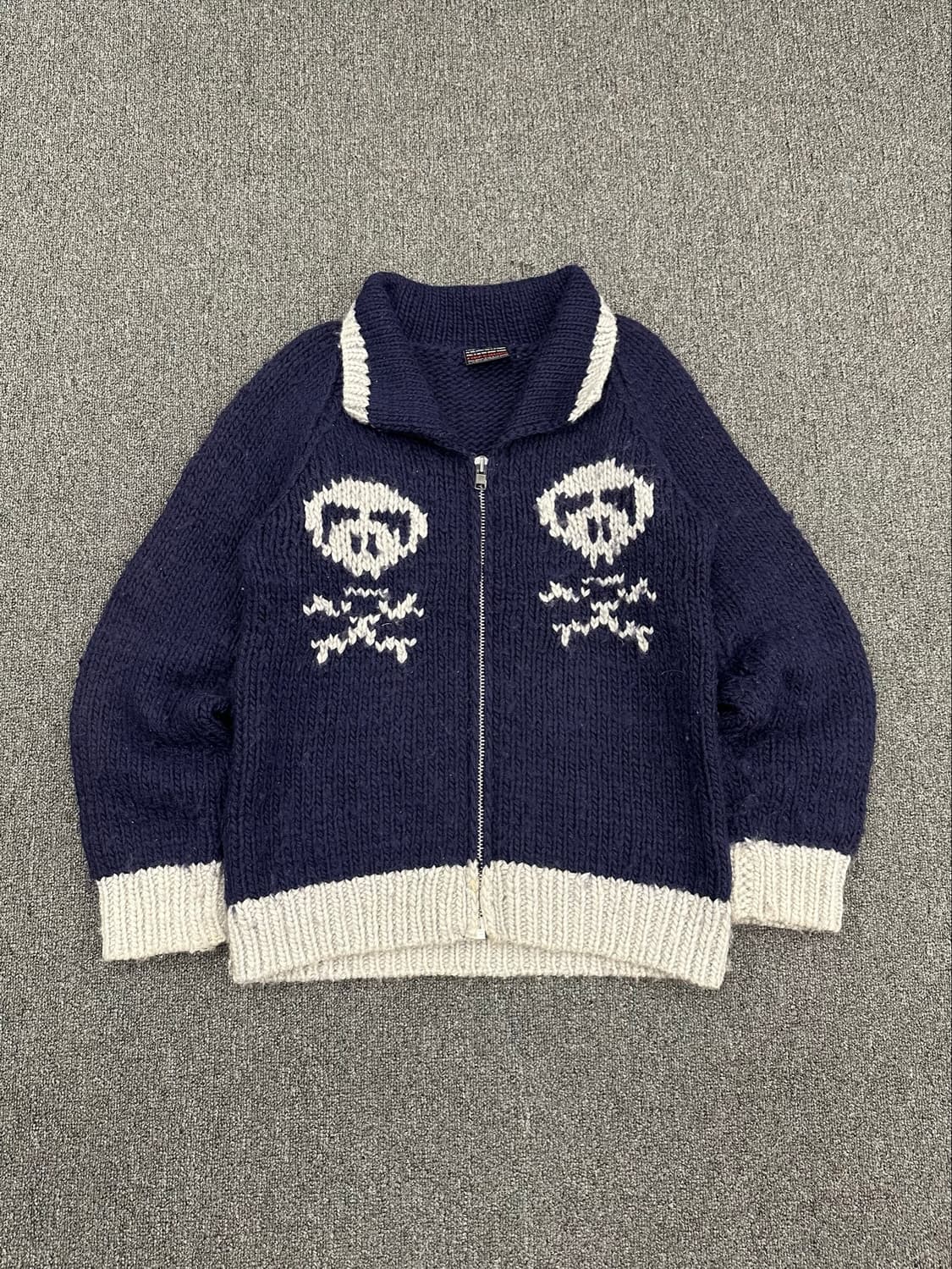 OS)Italy vintage 스컬 코위찬 니트 집업 자켓 상품이미지1