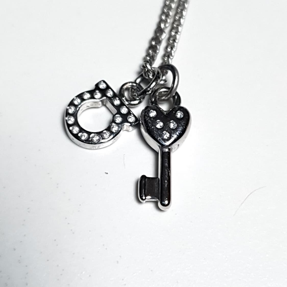 페라가모 간치니 하트키 목걸이 상품이미지1