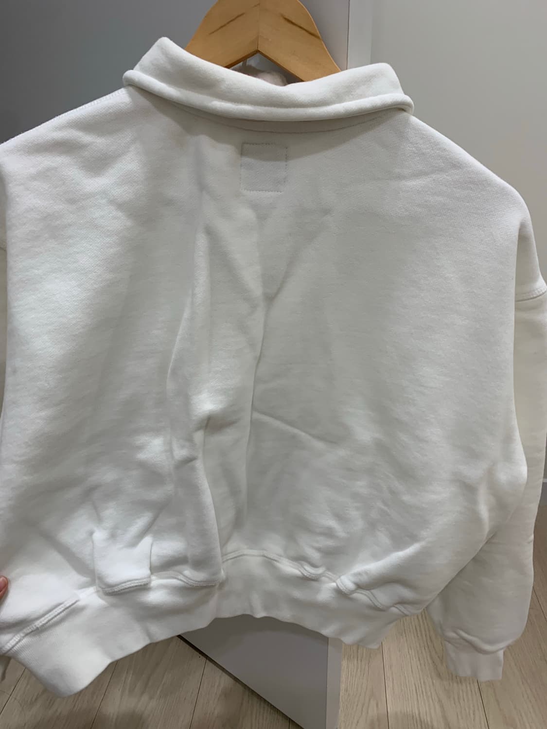 얼바닉3 화이트 스웻 집업 상품이미지5