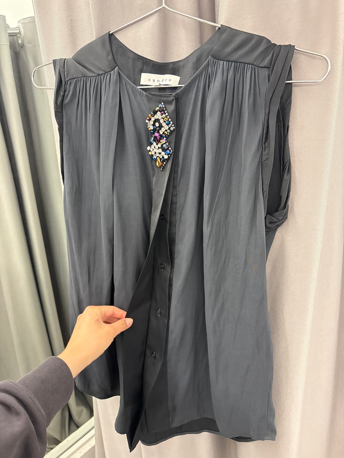 산드로 넥큐빅 실크블라우스 상품이미지2