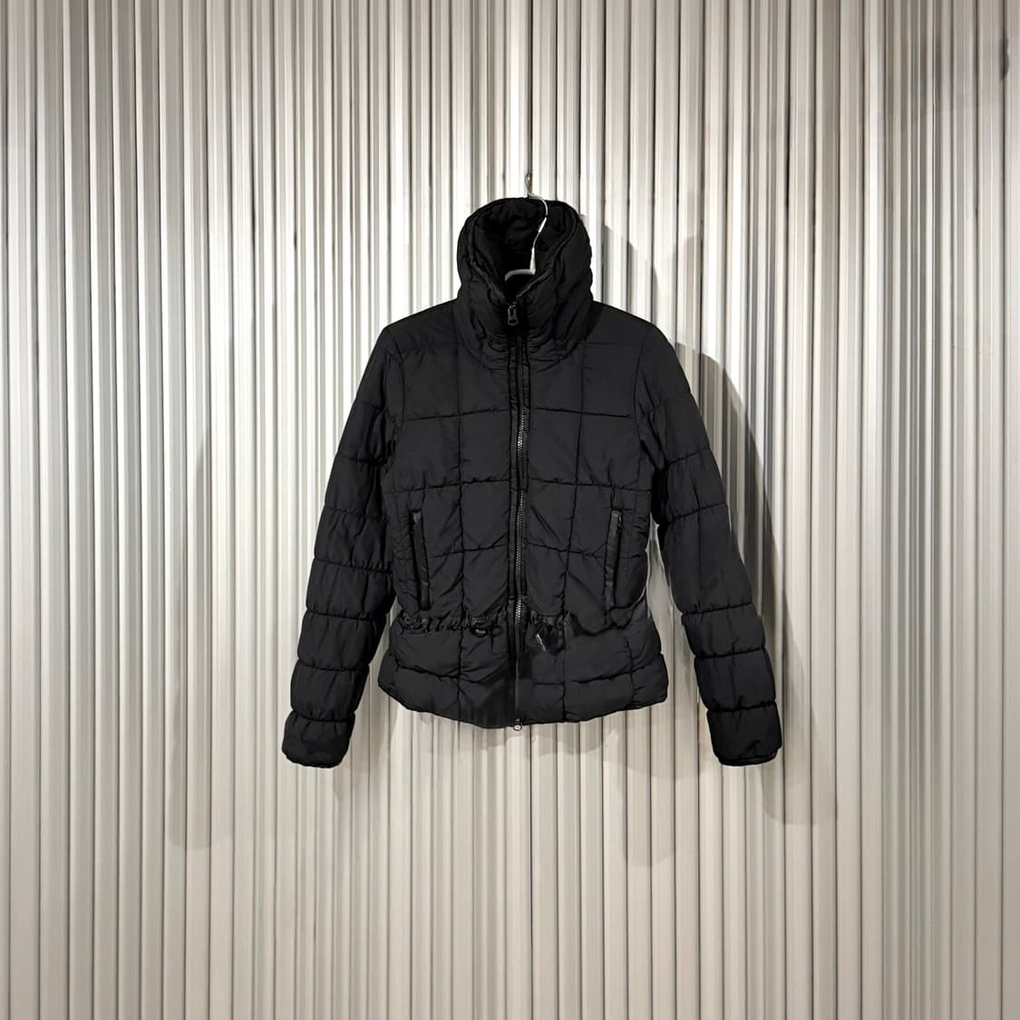 Armani padded Jacket 상품이미지1