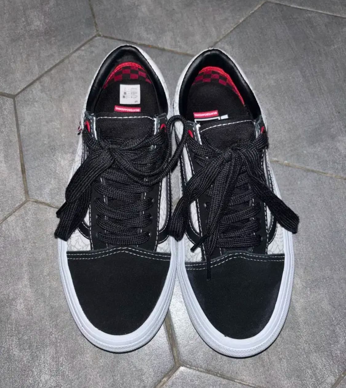 반스vans 스케이트 올드스쿨 블랙위도우 스파이더 블랙 상품이미지1