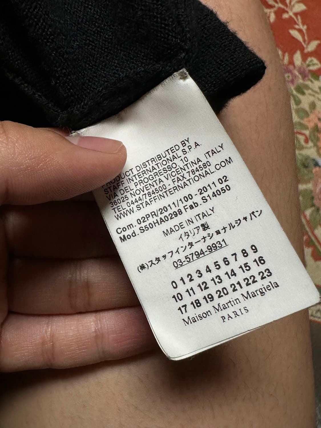 (예약중) 마틴 마르지엘라 브이넥 니트 상품이미지4