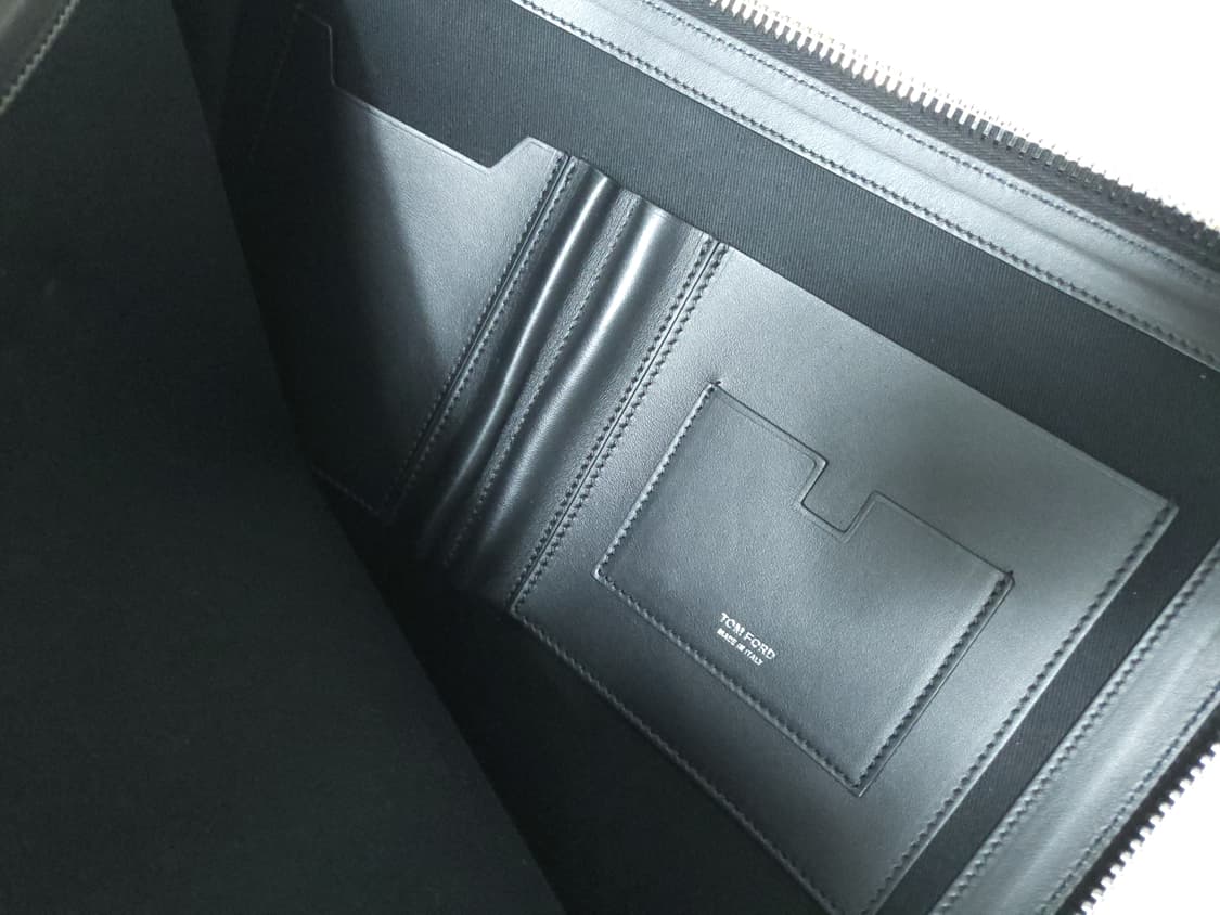 톰포드 블랙 가죽 클러치백 새제품급 상품이미지7