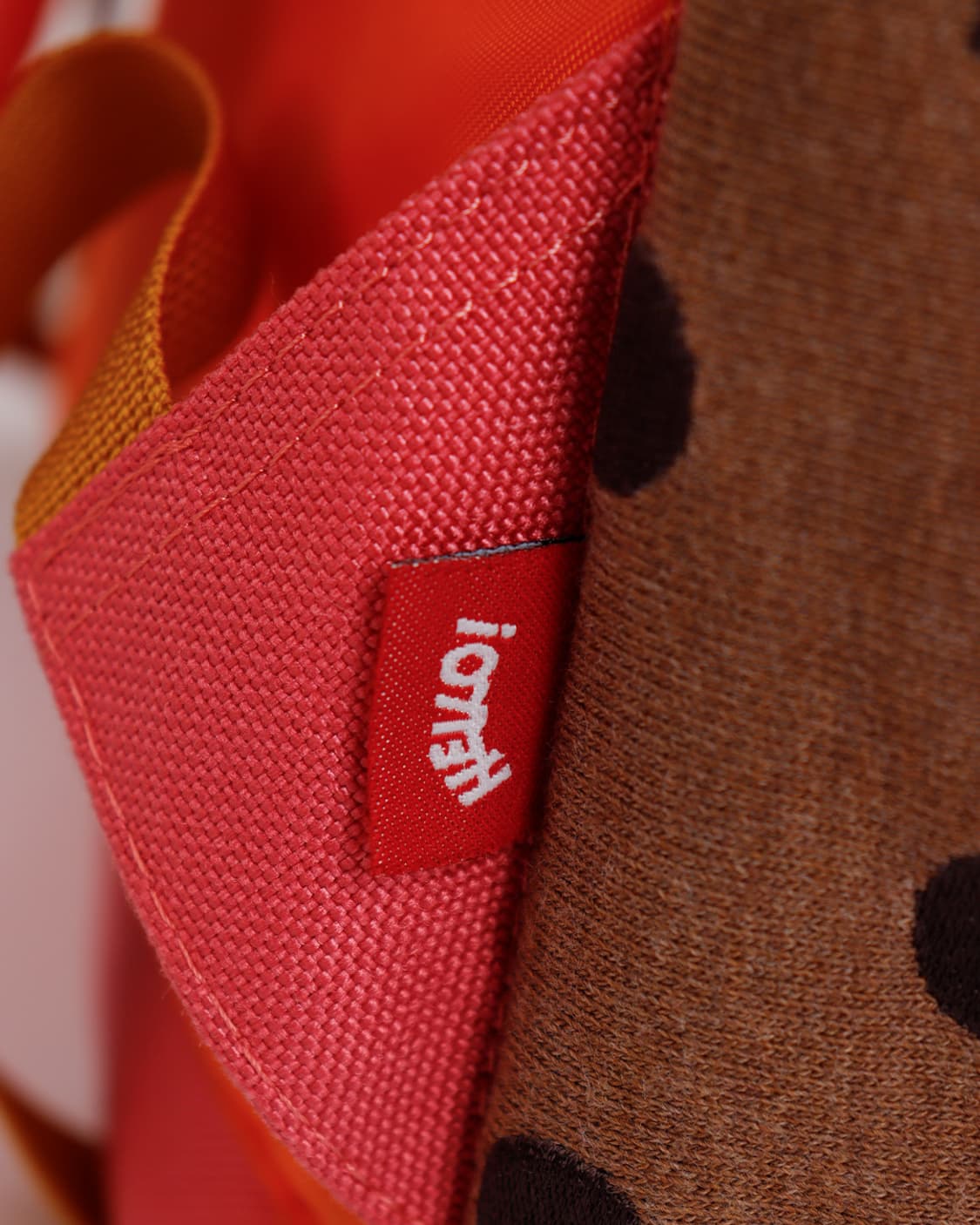 [CHUMS] 브라운 도트 스웻 × 핑크 캔버스 백팩 상품이미지9