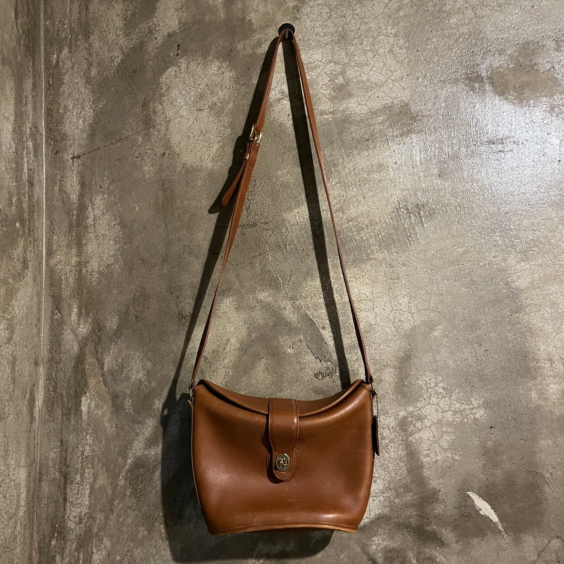 코치 크로스백 상품이미지1