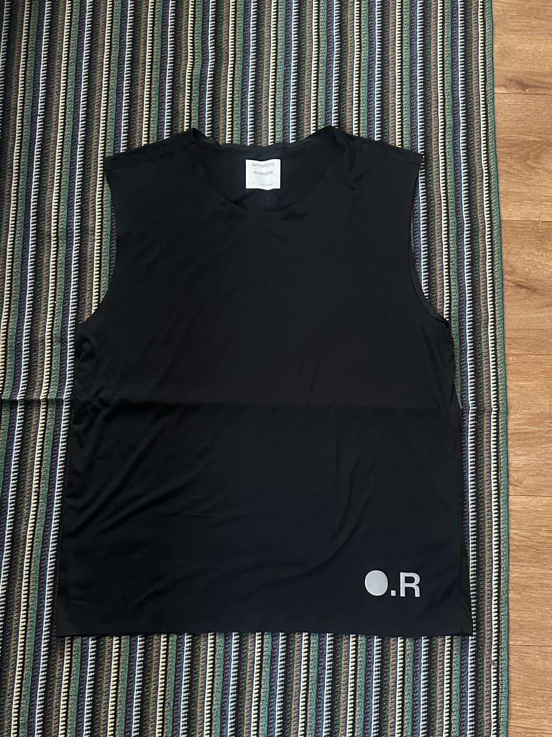 옵티미스틱 러너스 탱크탑 Recycled OR tank top black 상품이미지3